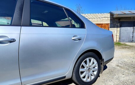 Volkswagen Jetta VI, 2008 год, 740 000 рублей, 2 фотография