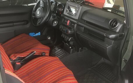 Suzuki Jimny, 2021 год, 1 750 000 рублей, 2 фотография