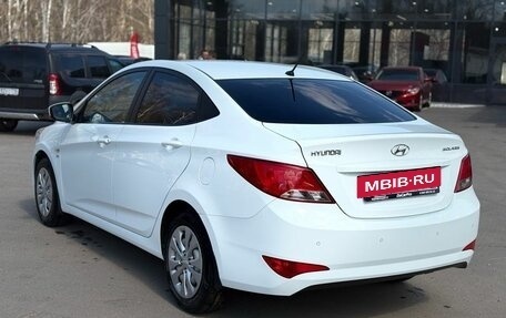 Hyundai Solaris II рестайлинг, 2015 год, 1 030 000 рублей, 4 фотография