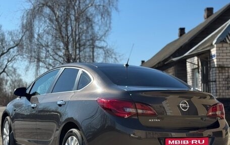 Opel Astra J, 2013 год, 750 000 рублей, 3 фотография