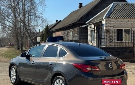 Opel Astra J, 2013 год, 750 000 рублей, 6 фотография