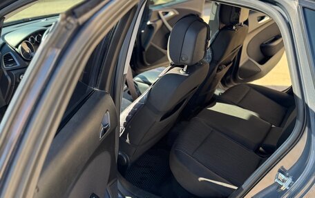 Opel Astra J, 2013 год, 750 000 рублей, 11 фотография