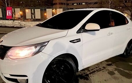 KIA Rio III рестайлинг, 2015 год, 450 000 рублей, 12 фотография