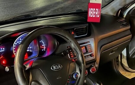 KIA Rio III рестайлинг, 2015 год, 450 000 рублей, 18 фотография