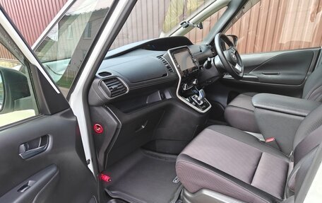 Nissan Serena IV, 2018 год, 2 450 000 рублей, 14 фотография