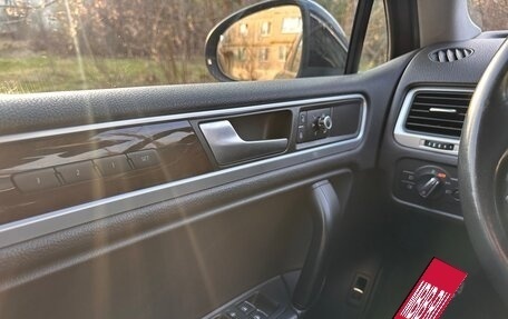 Volkswagen Touareg III, 2013 год, 1 950 000 рублей, 4 фотография