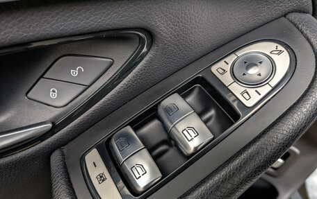 Mercedes-Benz GLC, 2019 год, 3 800 000 рублей, 28 фотография