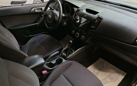 KIA Cerato III, 2010 год, 640 000 рублей, 9 фотография