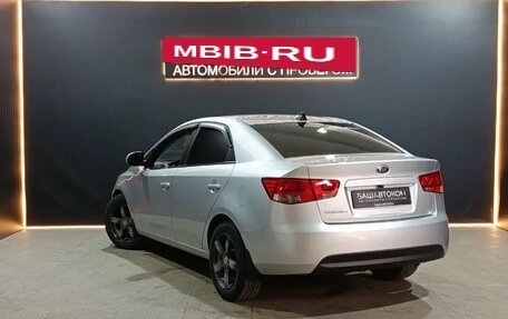 KIA Cerato III, 2010 год, 640 000 рублей, 2 фотография
