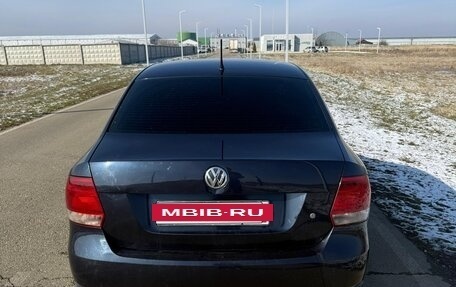 Volkswagen Polo VI (EU Market), 2011 год, 586 000 рублей, 2 фотография