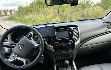 Mitsubishi L200 IV рестайлинг, 2017 год, 2 585 000 рублей, 18 фотография