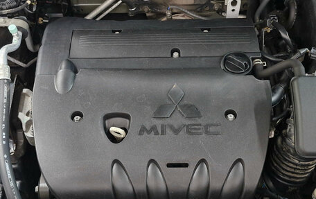 Mitsubishi Outlander III рестайлинг 3, 2016 год, 1 770 000 рублей, 9 фотография