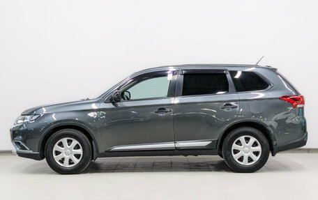 Mitsubishi Outlander III рестайлинг 3, 2016 год, 1 770 000 рублей, 8 фотография