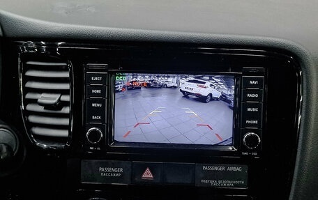 Mitsubishi Outlander III рестайлинг 3, 2016 год, 1 770 000 рублей, 24 фотография