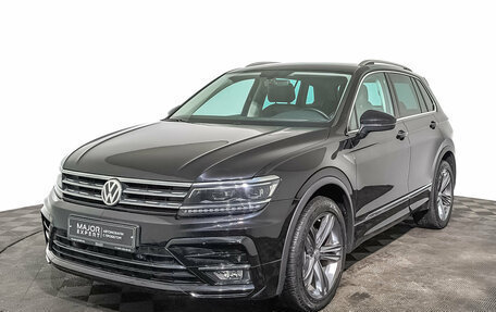 Volkswagen Tiguan II, 2018 год, 3 200 000 рублей, 1 фотография
