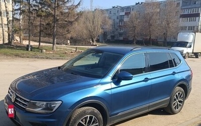 Volkswagen Tiguan II, 2019 год, 2 850 000 рублей, 1 фотография