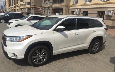 Toyota Highlander III, 2014 год, 3 100 000 рублей, 1 фотография