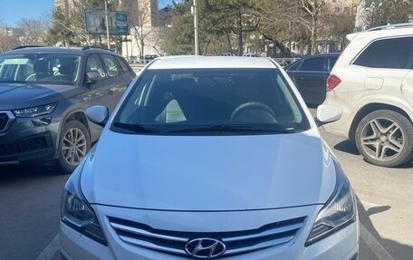 Hyundai Solaris II рестайлинг, 2016 год, 1 250 000 рублей, 1 фотография