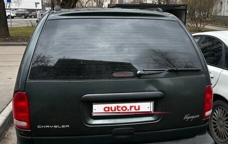 Chrysler Voyager III, 2000 год, 335 000 рублей, 1 фотография