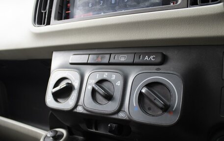 Toyota Passo III, 2012 год, 500 000 рублей, 14 фотография