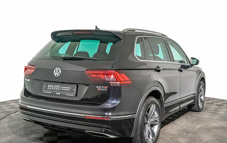 Volkswagen Tiguan II, 2018 год, 3 200 000 рублей, 5 фотография