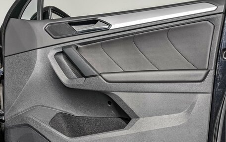 Volkswagen Tiguan II, 2018 год, 3 200 000 рублей, 25 фотография