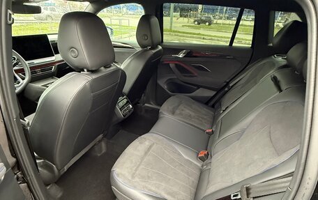 Volkswagen Tiguan, 2024 год, 4 300 000 рублей, 15 фотография