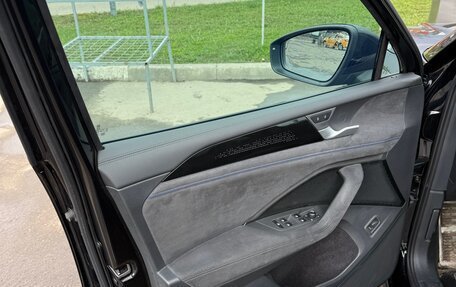 Volkswagen Tiguan, 2024 год, 4 300 000 рублей, 21 фотография