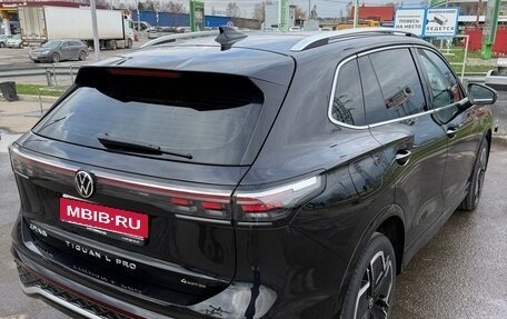 Volkswagen Tiguan, 2024 год, 4 300 000 рублей, 12 фотография