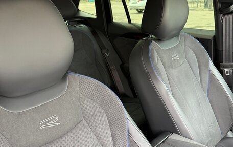 Volkswagen Tiguan, 2024 год, 4 300 000 рублей, 33 фотография