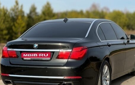 BMW 7 серия, 2014 год, 1 690 000 рублей, 13 фотография