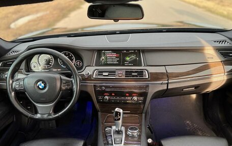 BMW 7 серия, 2014 год, 1 690 000 рублей, 32 фотография