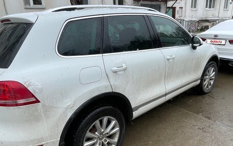 Volkswagen Touareg III, 2013 год, 2 310 000 рублей, 2 фотография