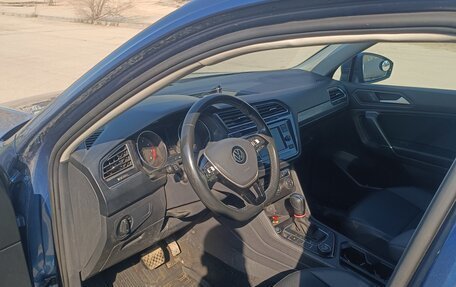 Volkswagen Tiguan II, 2019 год, 2 850 000 рублей, 6 фотография