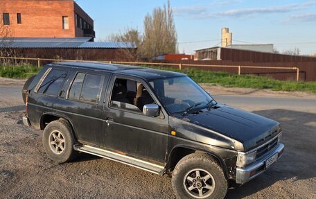 Nissan Terrano II рестайлинг, 1993 год, 450 000 рублей, 5 фотография