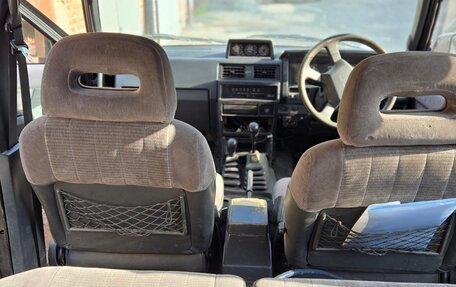 Nissan Terrano II рестайлинг, 1993 год, 450 000 рублей, 3 фотография