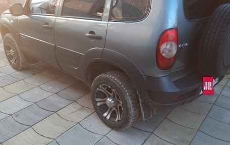 Chevrolet Niva I рестайлинг, 2011 год, 400 000 рублей, 3 фотография