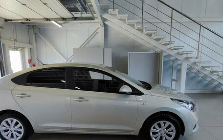 Hyundai Solaris II рестайлинг, 2019 год, 1 568 000 рублей, 13 фотография