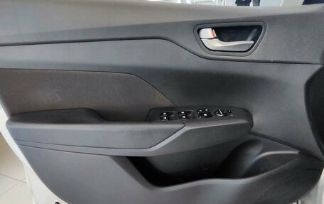 Hyundai Solaris II рестайлинг, 2019 год, 1 568 000 рублей, 15 фотография