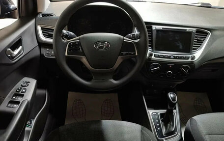 Hyundai Solaris II рестайлинг, 2019 год, 1 380 000 рублей, 11 фотография