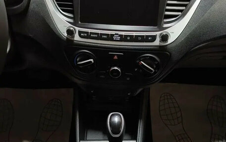 Hyundai Solaris II рестайлинг, 2019 год, 1 380 000 рублей, 13 фотография