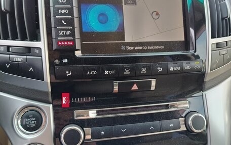 Toyota Land Cruiser 200, 2012 год, 3 050 000 рублей, 3 фотография