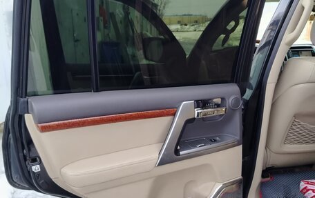 Toyota Land Cruiser 200, 2012 год, 3 050 000 рублей, 6 фотография