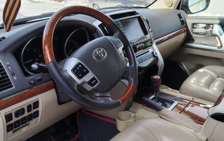 Toyota Land Cruiser 200, 2012 год, 3 050 000 рублей, 11 фотография