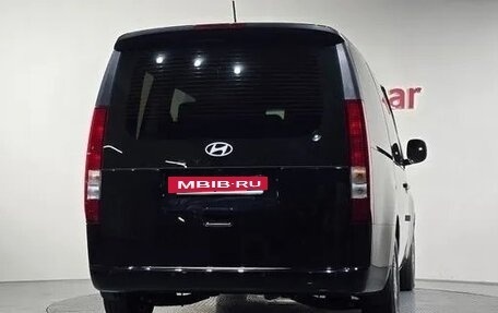 Hyundai Staria, 2025 год, 3 фотография