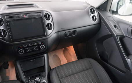 Volkswagen Tiguan I, 2012 год, 1 099 000 рублей, 12 фотография