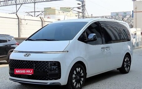 Hyundai Staria, 2025 год, 6 123 000 рублей, 2 фотография