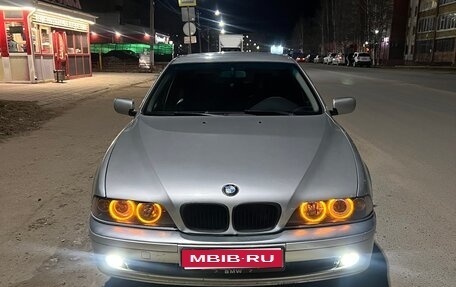 BMW 5 серия, 2001 год, 680 000 рублей, 1 фотография