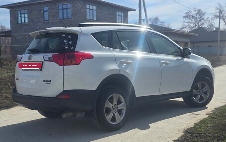 Toyota RAV4, 2015 год, 2 100 000 рублей, 5 фотография