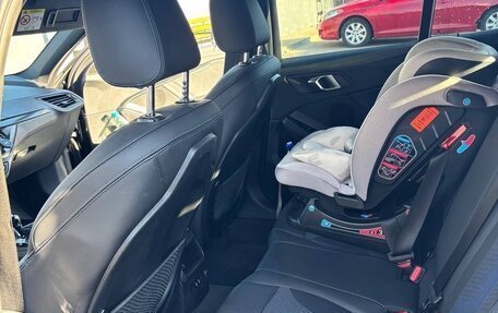 BMW 1 серия, 2022 год, 1 800 000 рублей, 8 фотография